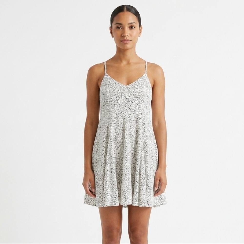 Comfortable Dotted Sun Dress NWT ๐ - Picture 13 of 14